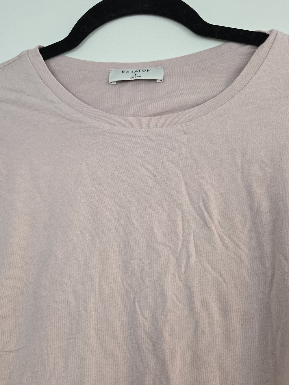 Babaton Blush Scoop Neck Tee - Picture 3 of 4